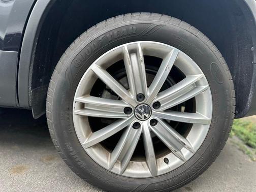 2016 Volkswagen Tiguan SE