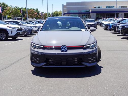 Moonstone Gray 2026 Volkswagen Golf GTI 2.0T SE