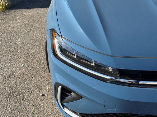 Monterey Blue Pearl 2026 Volkswagen Jetta 1.5T S