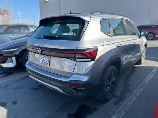 2025 Volkswagen Taos 1.5T S