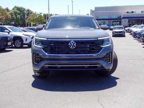 Pure Gray 2026 Volkswagen Atlas 2.0T SEL Premium R-Line