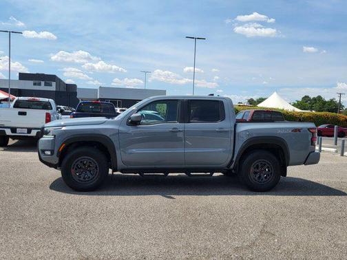 2025 Nissan Frontier PRO-4X