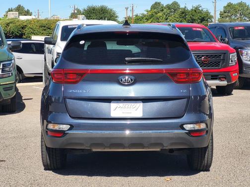 Pacific Blue 2022 Kia Sportage EX