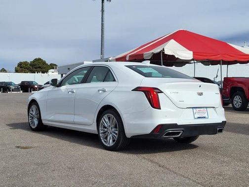 2023 Cadillac CT4 Premium Luxury