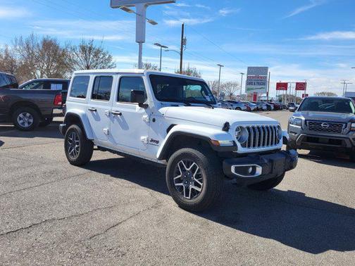 2025 Jeep Wrangler 4-Door Sahara 4x4