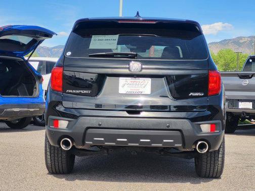 Crystal Black Pearl 2022 Honda Passport AWD EX-L