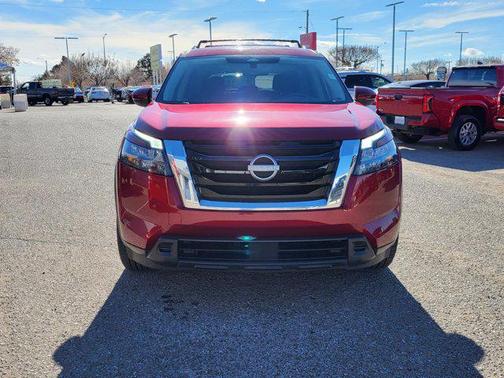 2024 Nissan Pathfinder SV 4WD