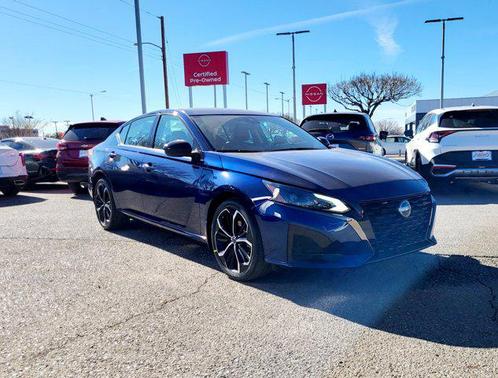 2023 Nissan Altima SR Intelligent AWD