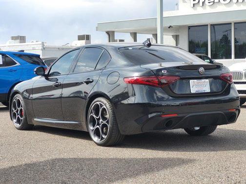Vulcano Black Metallic 2023 Alfa Romeo Giulia Veloce RWD