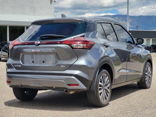 Gun Metallic 2024 Nissan Kicks SV