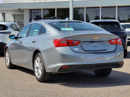 Sterling Gray Metallic 2024 Chevrolet Malibu FWD 1LT