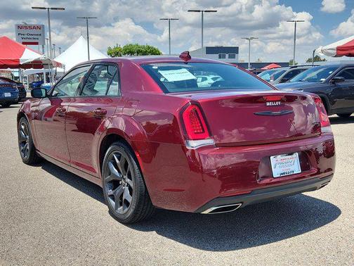 2022 Chrysler 300 S