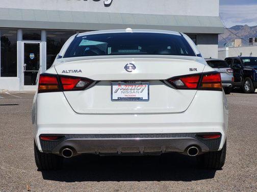 2021 Nissan Altima SR FWD