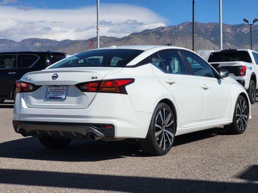 2021 Nissan Altima SR FWD