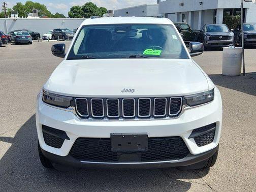 2023 Jeep Grand Cherokee Laredo