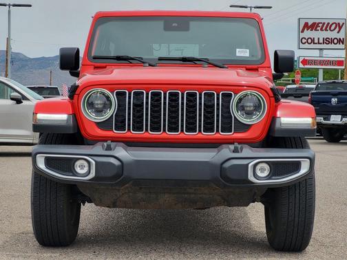 Firecracker Red Clearcoat 2025 Jeep Wrangler 4-Door Sahara 4x4