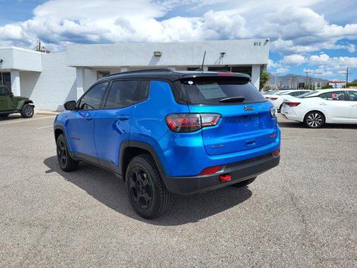 2023 Jeep Compass Trailhawk