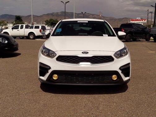 Photo 5 of 22 of 2020 Kia Forte LXS