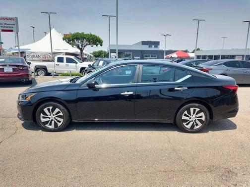 2025 Nissan Altima S FWD