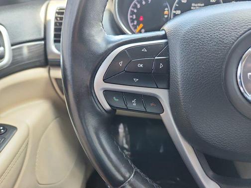 2022 Jeep Grand Cherokee Laredo