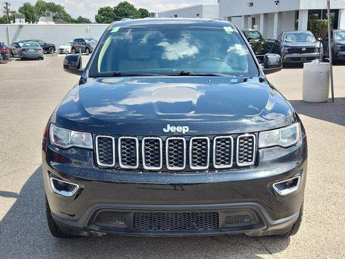 2022 Jeep Grand Cherokee Laredo