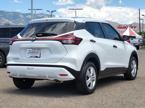 Fresh Powder 2025 Nissan Kicks S