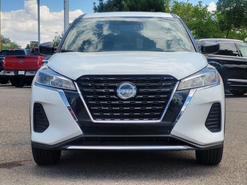Fresh Powder 2025 Nissan Kicks S