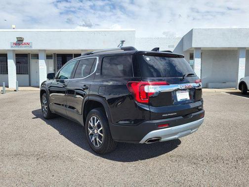 2023 GMC Acadia AWD SLT