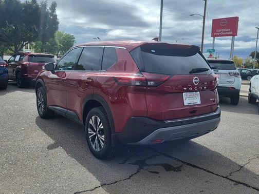 2021 Nissan Rogue SV