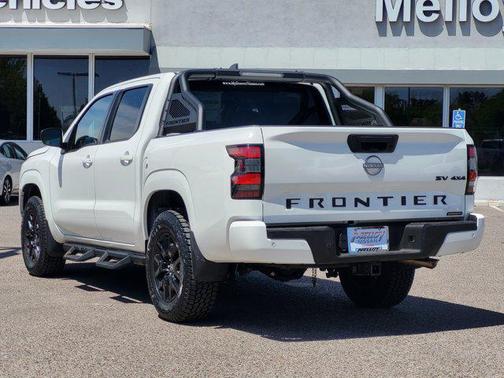 Glacier White 2023 Nissan Frontier SV