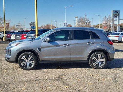 2023 Mitsubishi Outlander Sport SE
