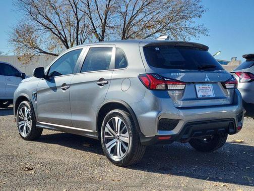 2023 Mitsubishi Outlander Sport SE