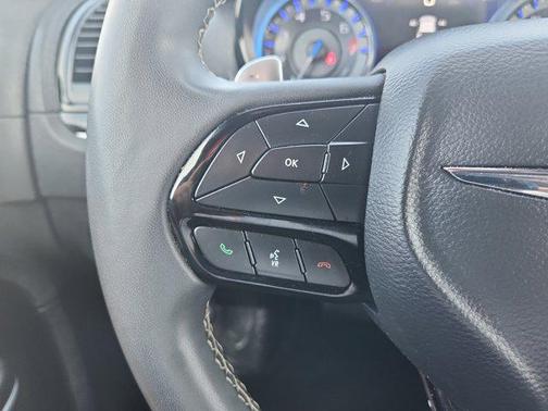 2022 Chrysler 300 S