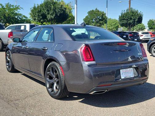 2022 Chrysler 300 S