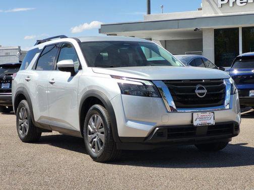 Brilliant Silver Metallic 2024 Nissan Pathfinder SV 4WD