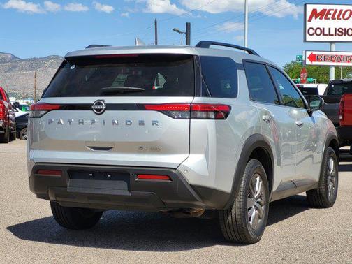 Brilliant Silver Metallic 2024 Nissan Pathfinder SV 4WD