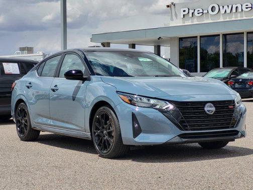 Atlantic Gray Metallic/Super Black 2025 Nissan Sentra SR