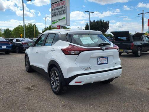 2023 Nissan Kicks SV