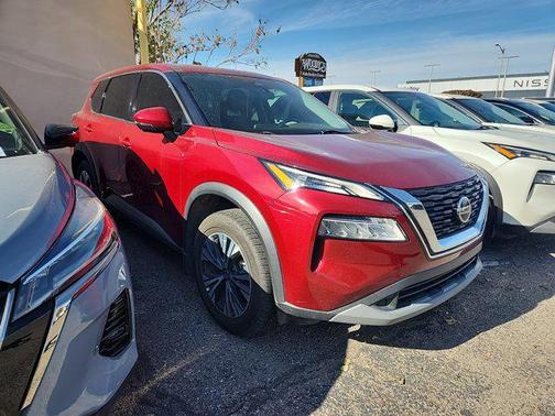 2021 Nissan Rogue SV