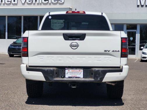 2024 Nissan Frontier SV