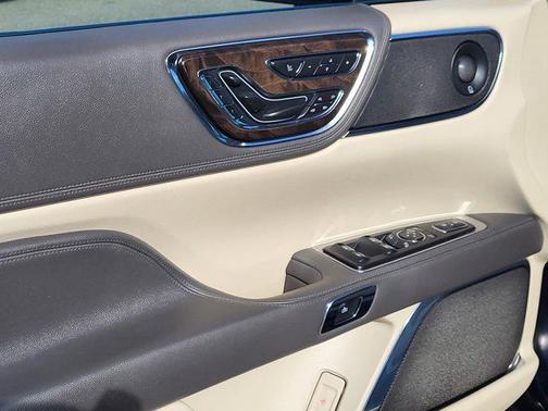 2019 Lincoln Continental Reserve