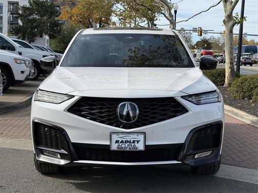 2025 Acura MDX 