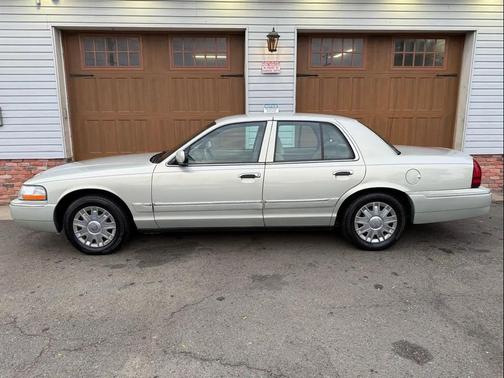 2005 Mercury Grand Marquis GS