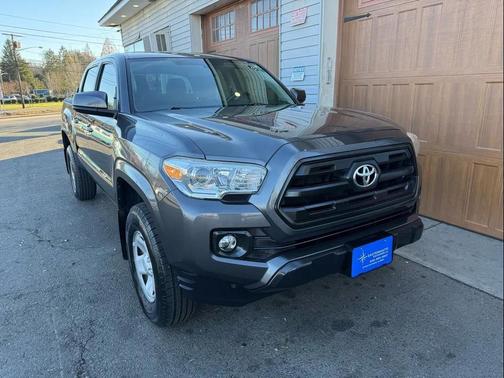 2017 Toyota Tacoma SR
