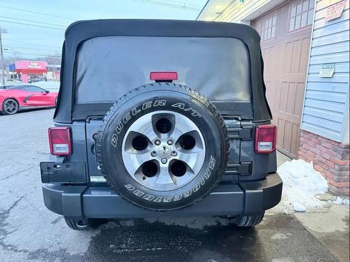 2017 Jeep Wrangler Unlimited Sahara