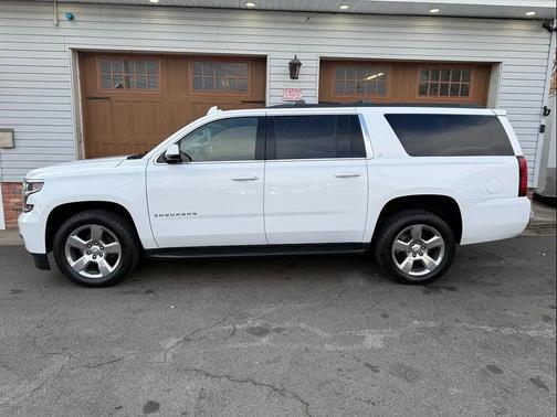 2017 Chevrolet Suburban LT