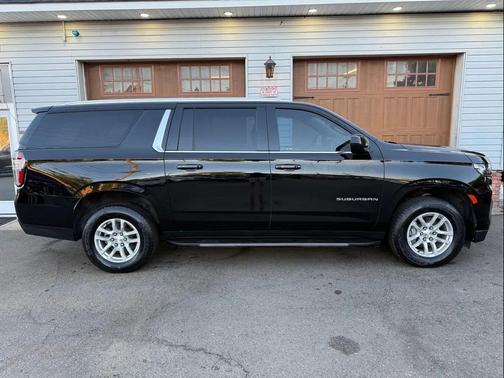 2021 Chevrolet Suburban LT