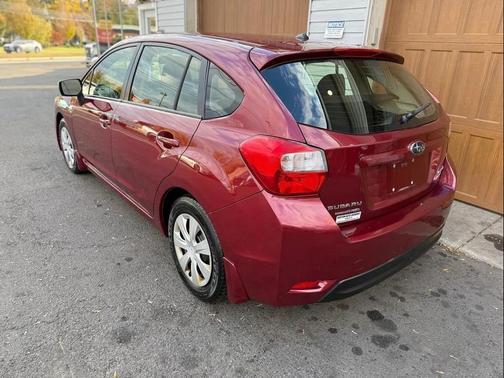 2016 Subaru Impreza 2.0i