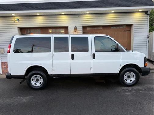 2013 Chevrolet Express 2500 Work Van
