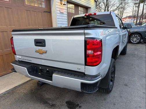 2018 Chevrolet Silverado 1500 2LT